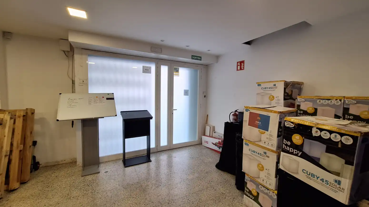 Geschaftsraum zur Miete in Nou Barris