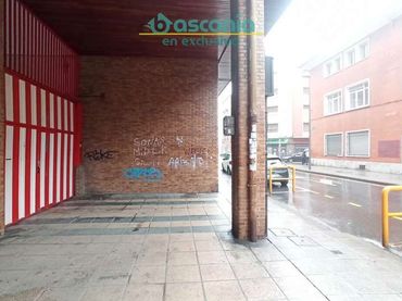 Individuel à vendre à Centro - Ariz - Uribarri