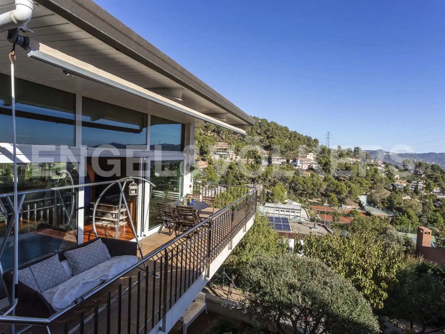 Terraza de Casa o chalet en venta en Santa Coloma de Cervelló con Calefacción, Jardín privado y Parquet