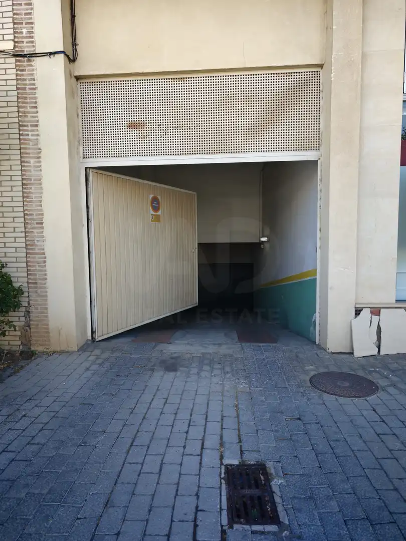 Parking of Flat for rent in Valencia de Don Juan  with Heating and Terrace