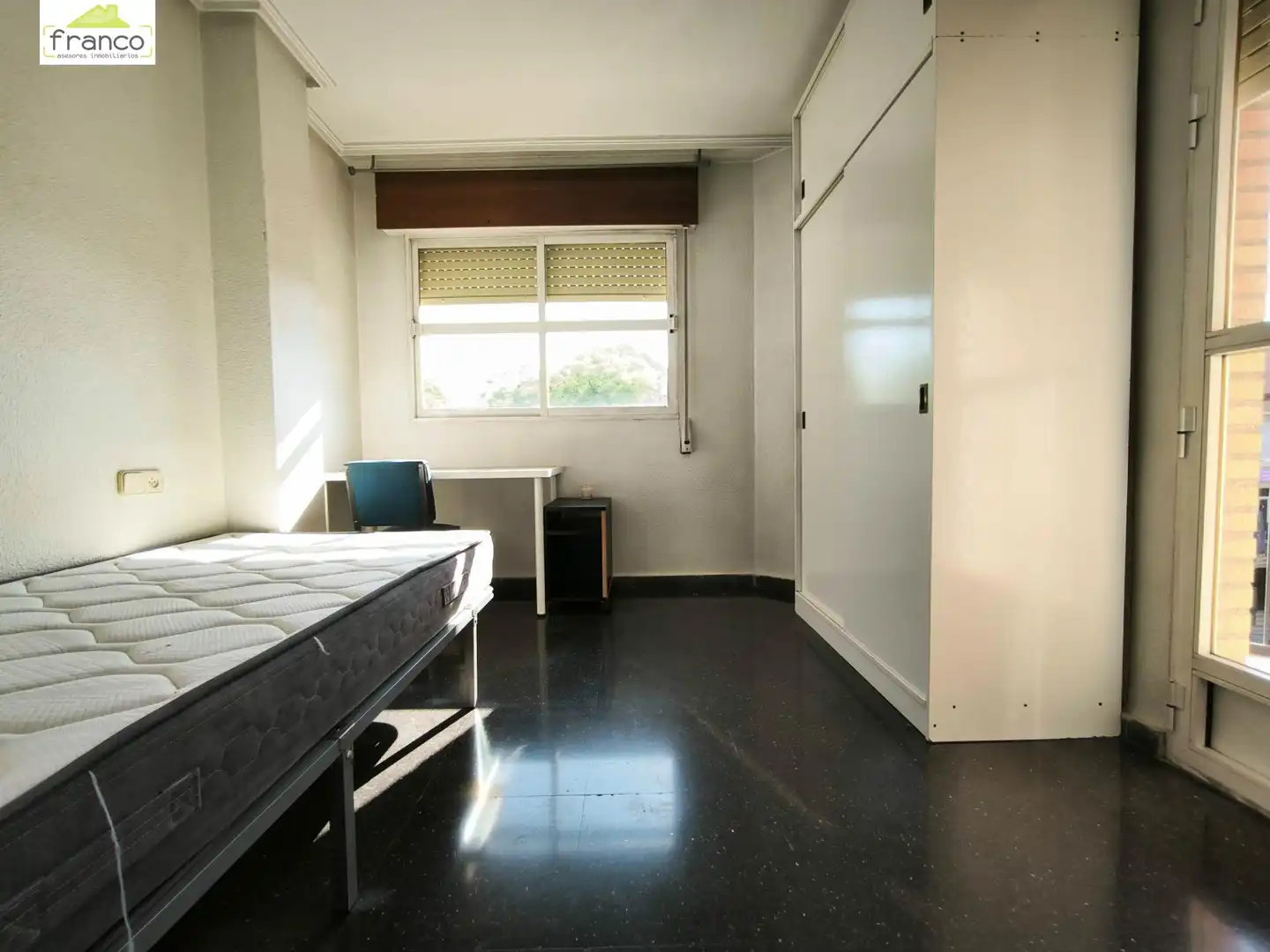Habitación de Piso en venta en Murcia con Amueblado