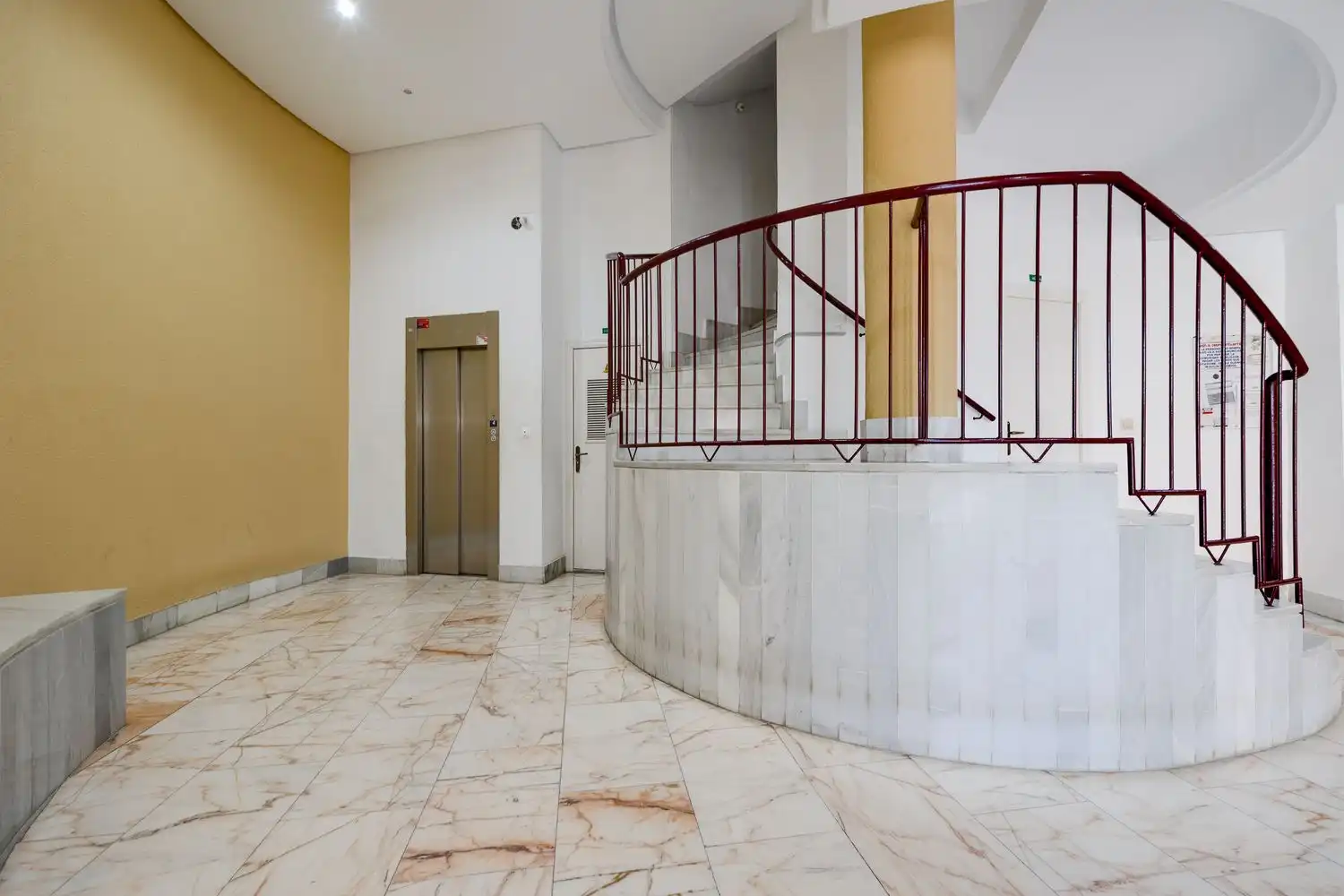 Flat for sale in Torrevieja  with Air Conditioner, Terrace and Furnished