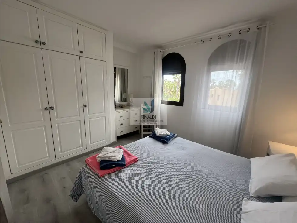 Dormitori de Apartament en venda en La Oliva amb Terrassa, Piscina i Moblat
