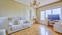 Sala d'estar de Pis en venda en  Pamplona / Iruña amb Calefacció, Parquet i Balcó