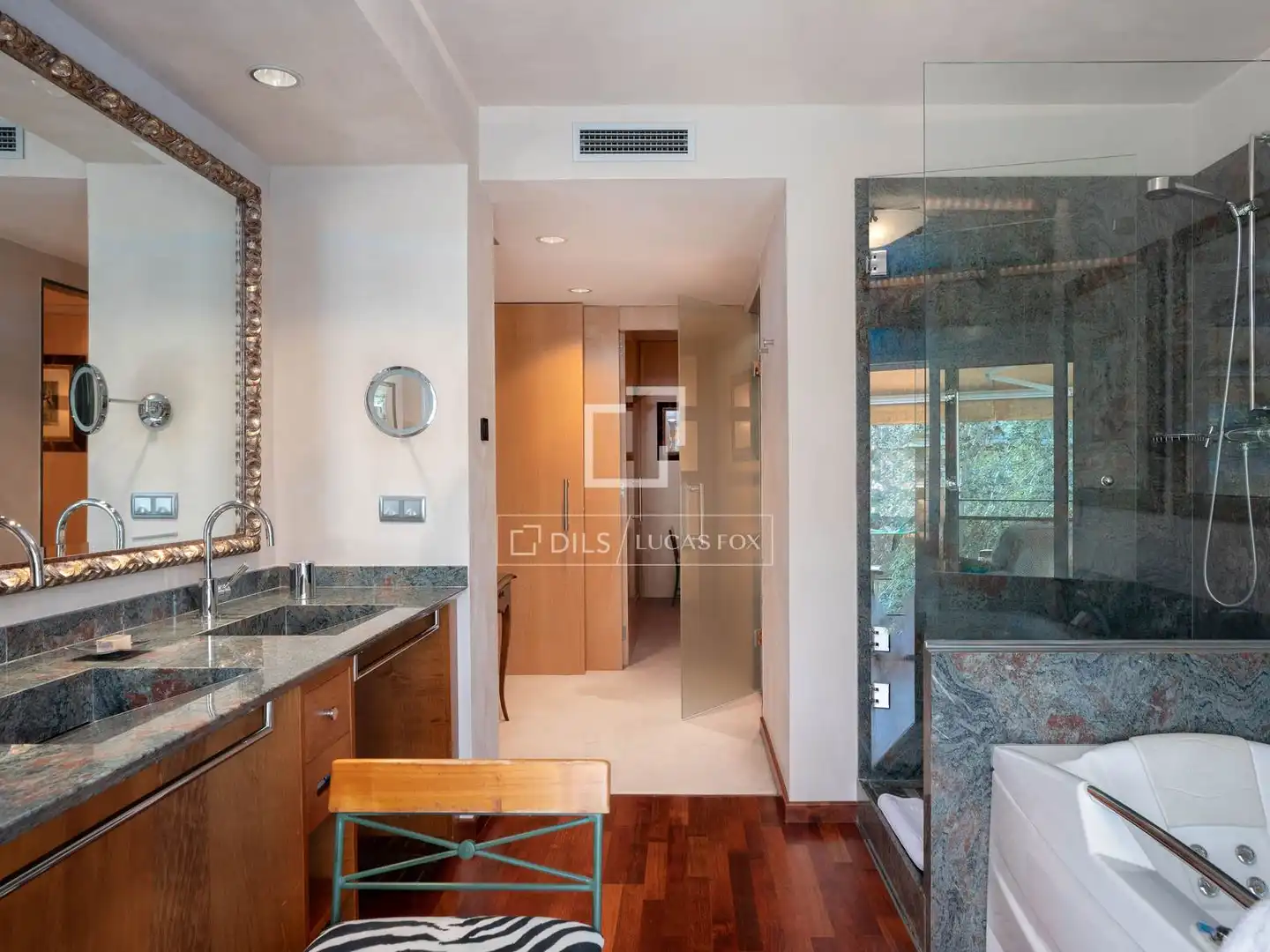 Baño de Piso en venta en Lloret de Mar con Aire acondicionado, Calefacción y Parquet