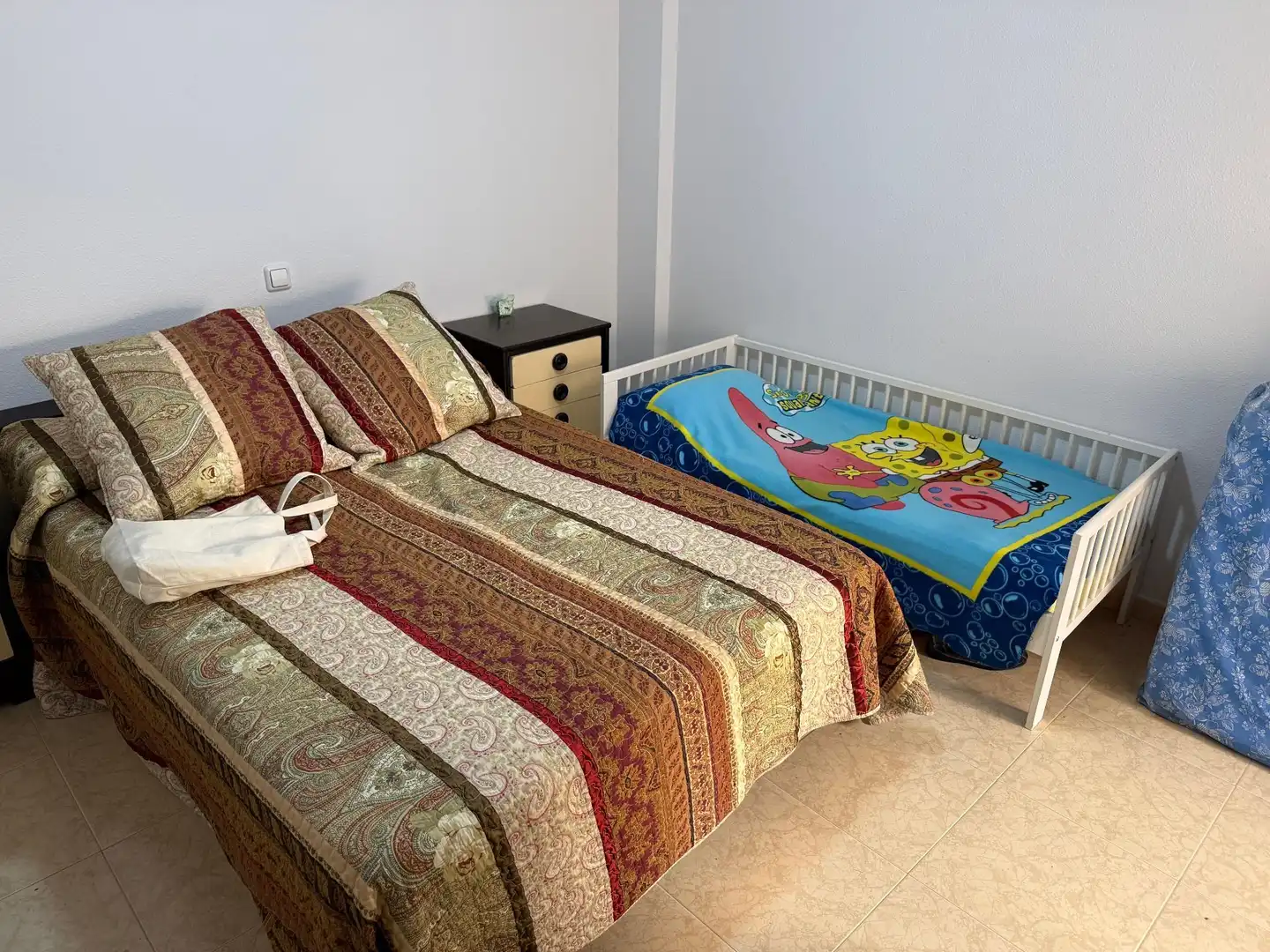 Bedroom of Flat for sale in Candeleda  with Air Conditioner and Heating