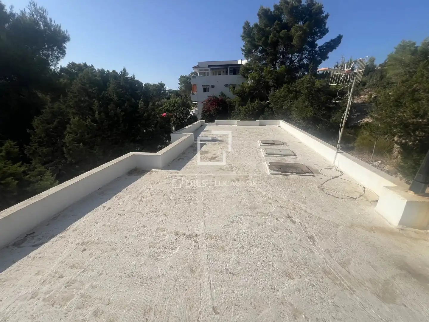 Vista exterior de Finca rústica en venda en Sant Joan de Labritja amb Balcó