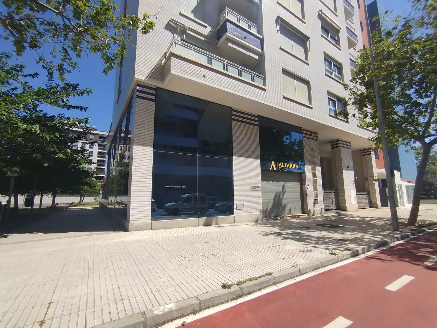 Vista exterior de Local en venta en Castellón de la Plana / Castelló de la Plana con Aire acondicionado, Calefacción y Alarma