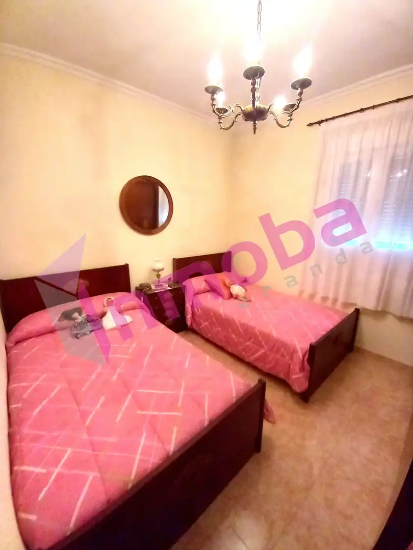 Casa adosada en venta en Calle Corralón de los Caídos, Santa Catalina - Ferial