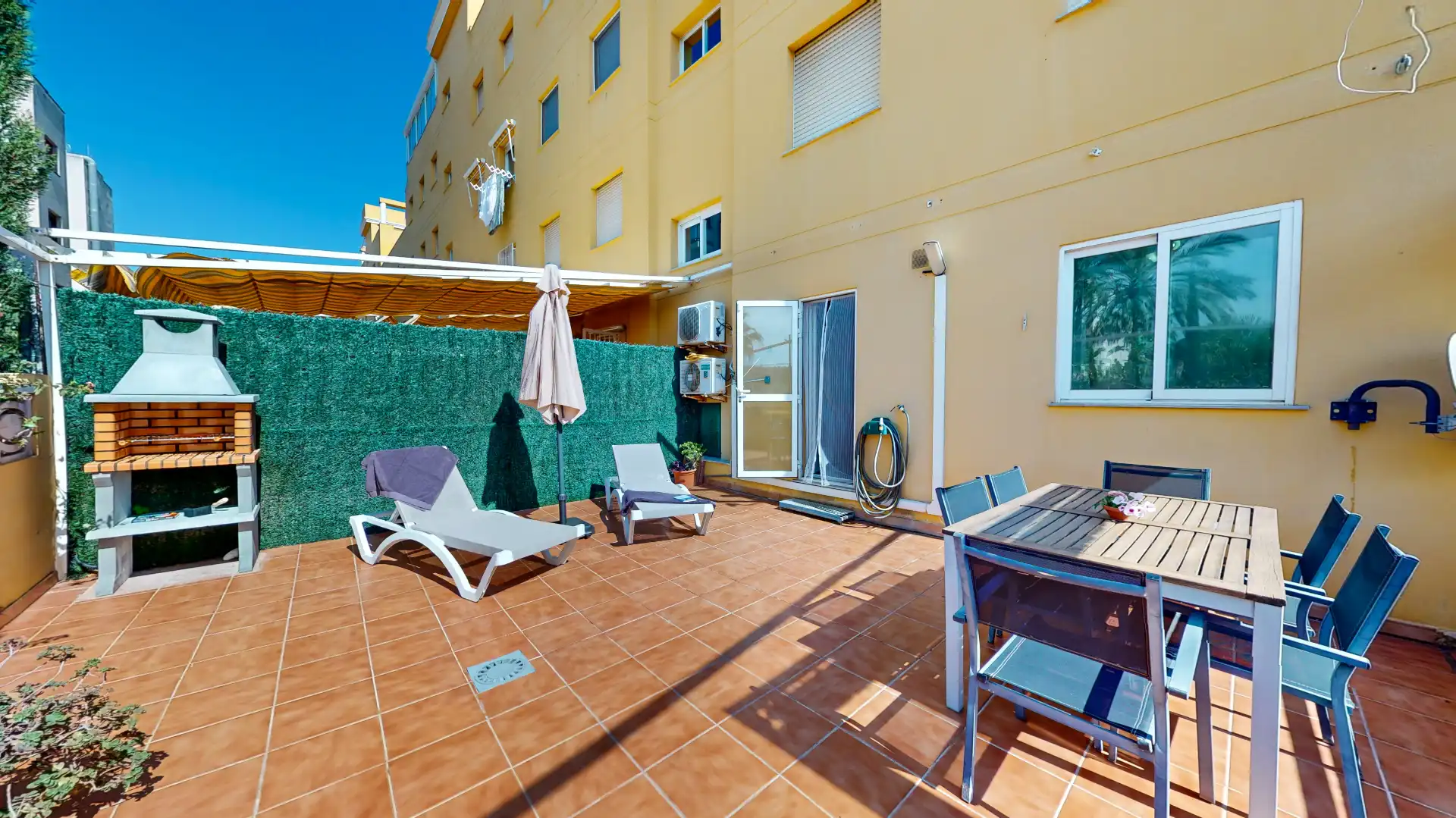 Jardín de Apartamento de alquiler en Dénia con Aire acondicionado, Calefacción y Terraza