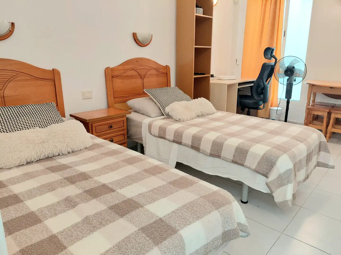 Habitación de Estudio de alquiler en Las Palmas de Gran Canaria con Amueblado, Lavadora y Microondas