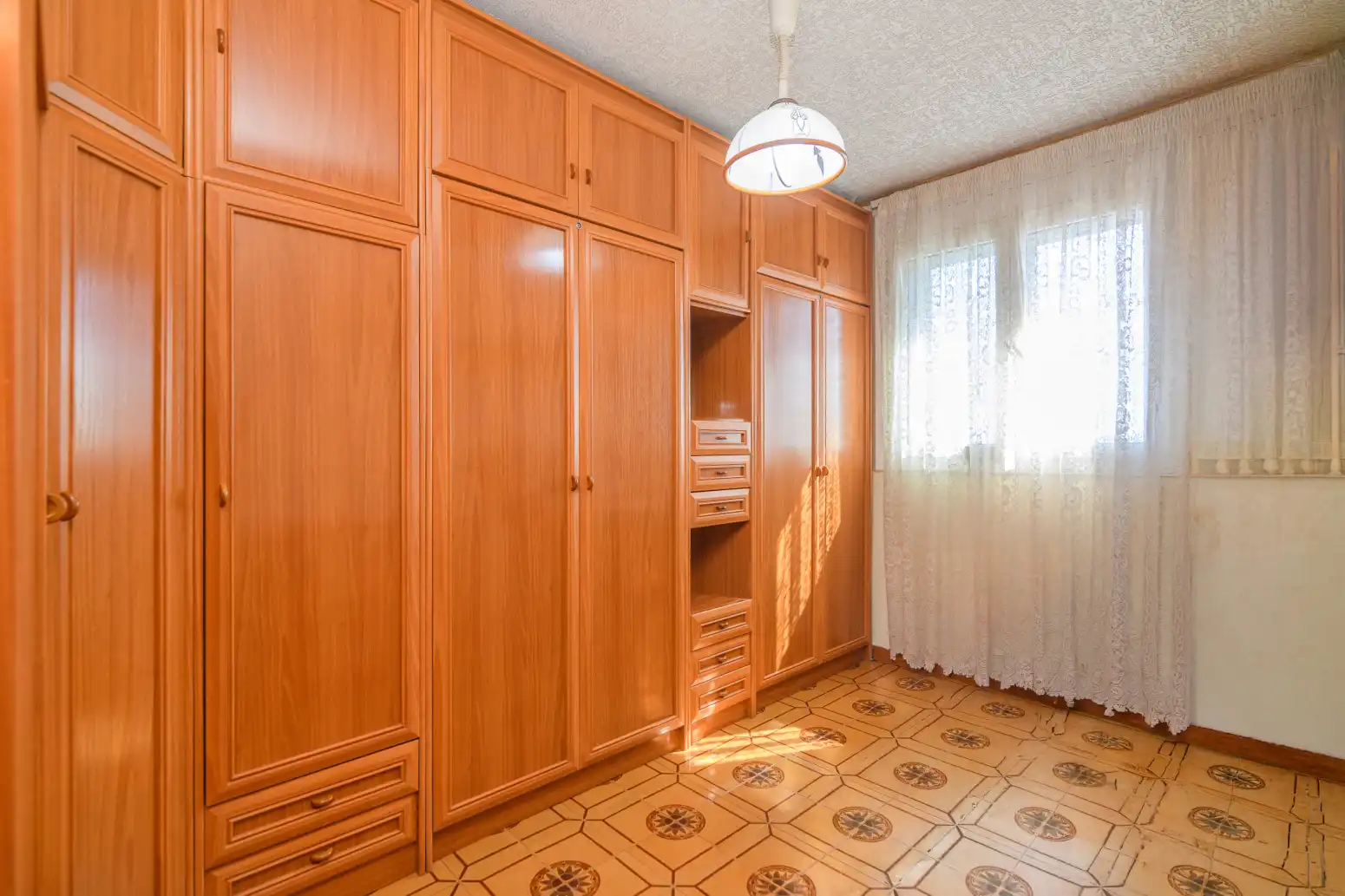 Bedroom of Flat for sale in Cornellà de Llobregat  with Air Conditioner, Heating and Storage room
