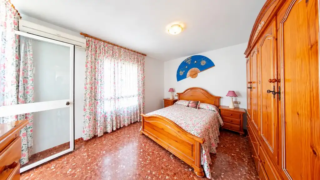 Habitación de Casa adosada en venta en Vélez-Málaga con Amueblado