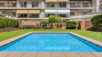 Swimming pool of Flat for sale in  Barcelona Capital  with Terrace