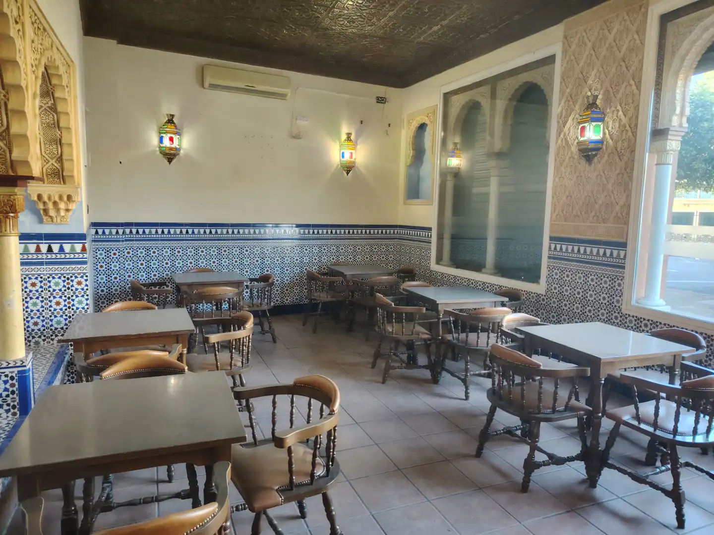 Local en venda en Montequinto amb Aire condicionat, Calefacció i Moblat