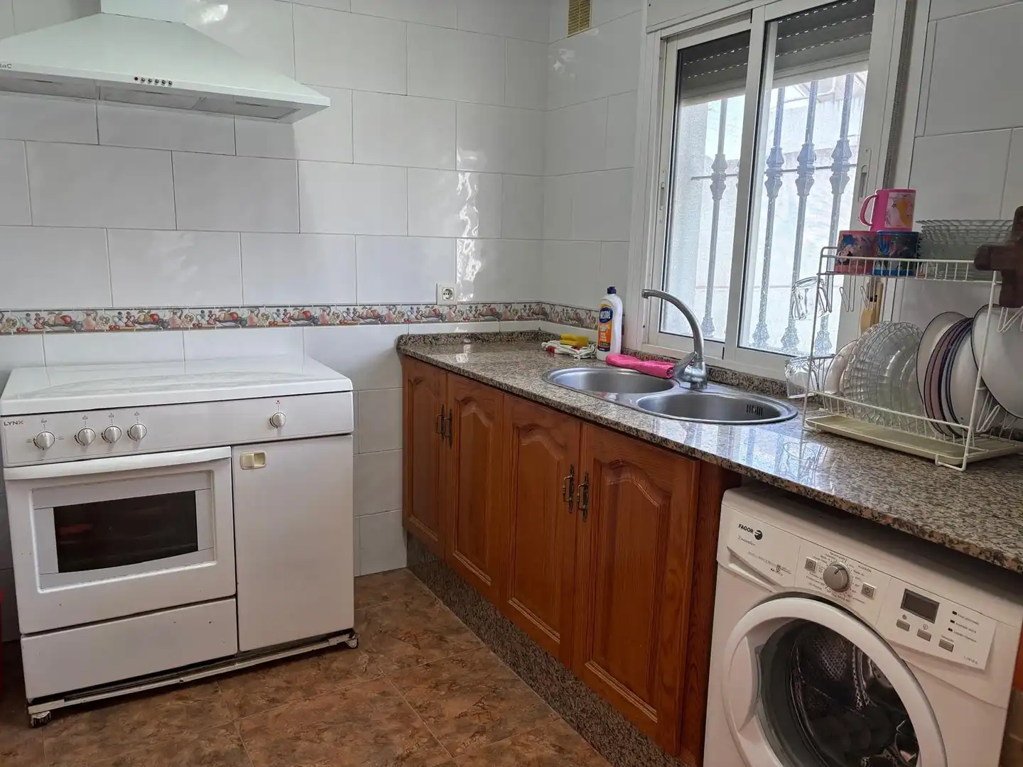 Cuina de Casa o xalet en venda en Barbate amb Terrassa i Traster