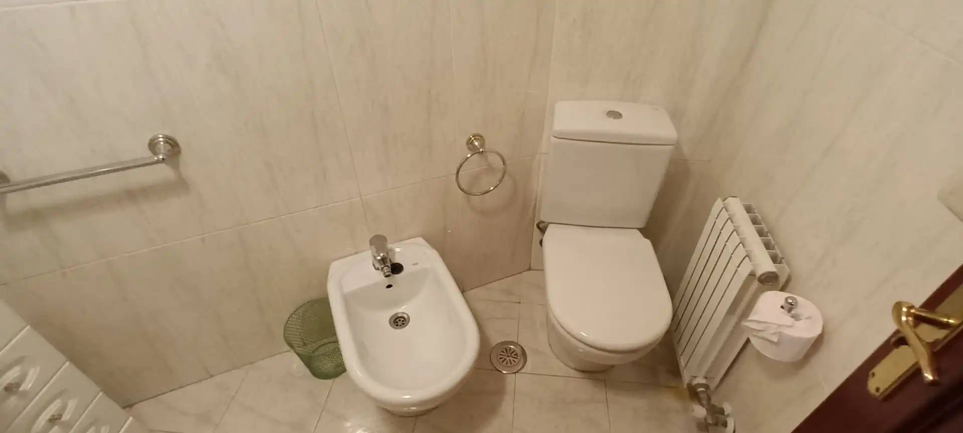 Baño de Piso de alquiler en Vigo  con Calefacción, Amueblado y Internet