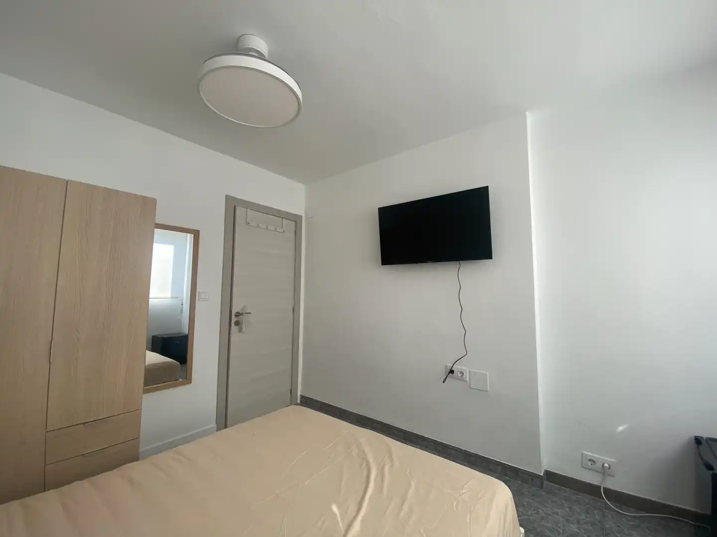 Schlafzimmer von Wohnungen zur untervermieten in Valencia mit Klimaanlage, Möbliert und Ofen