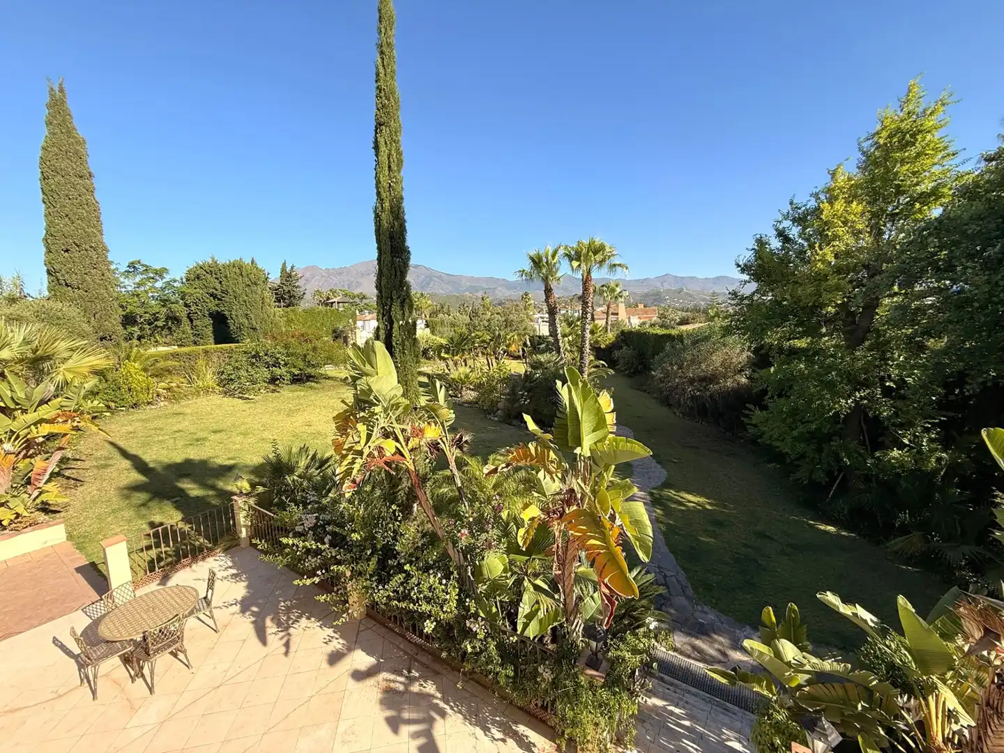 Jardí de Casa o xalet en venda en Estepona amb Aire condicionat, Jardí privat i Terrassa