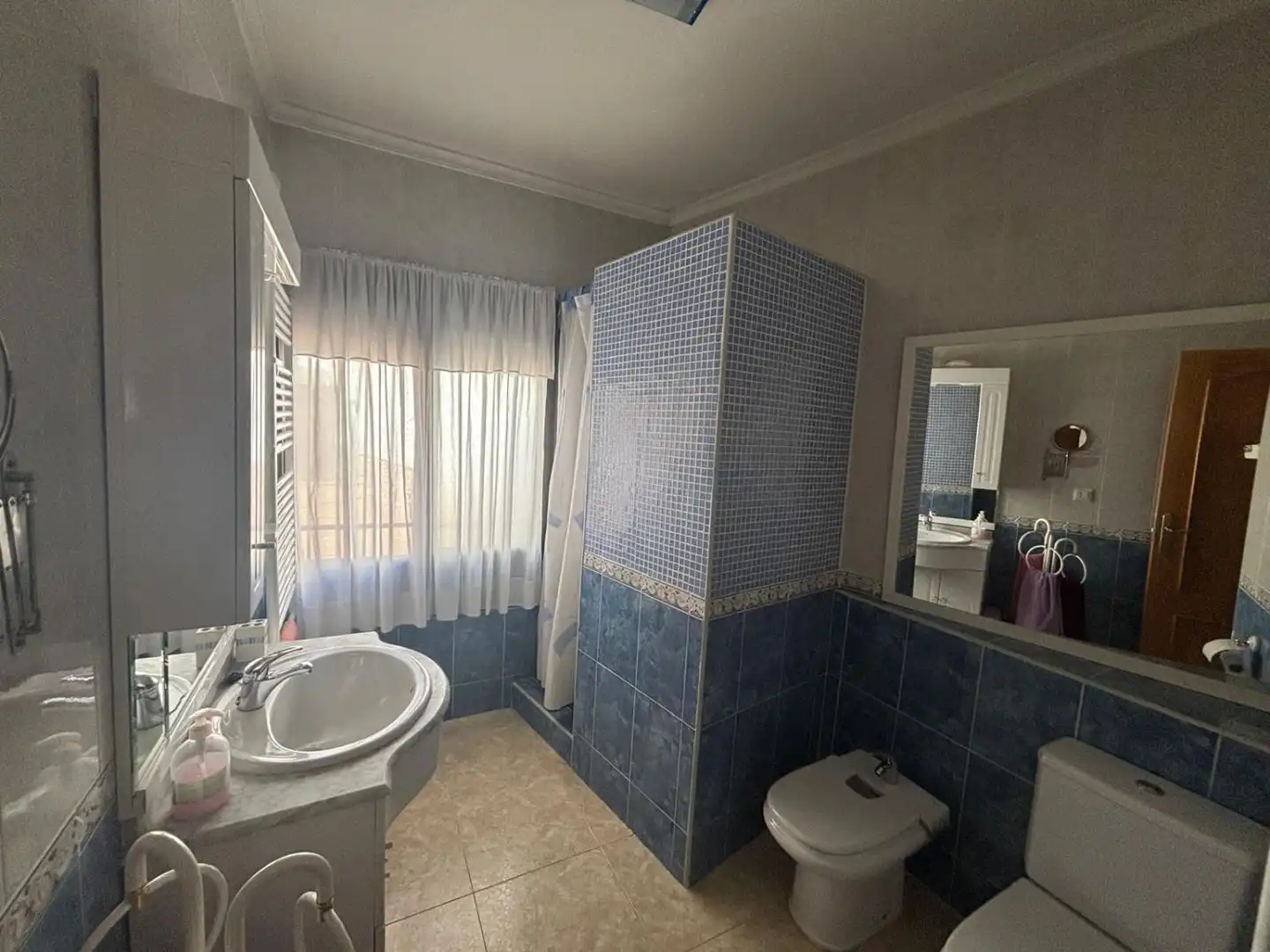 Badezimmer von Haus oder Chalet zum Verkauf in Malagón mit Klimaanlage, Heizung und Abstellraum