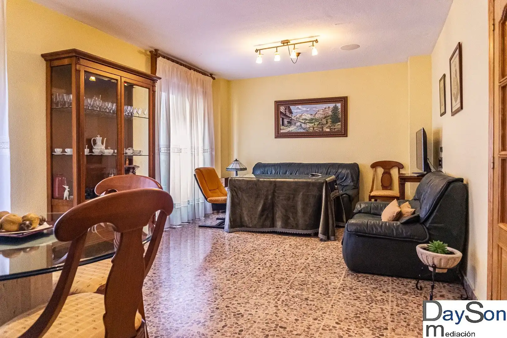 Sala de estar de Piso en venta en Alcalá la Real con Calefacción, Horno y Microondas