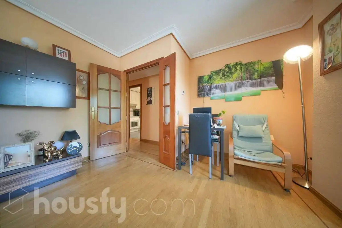 Flat for sale in Cine, Campamento