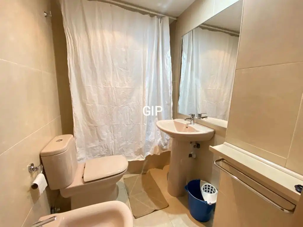 Apartments for rent in Calle de Belfast, 13, Rejas