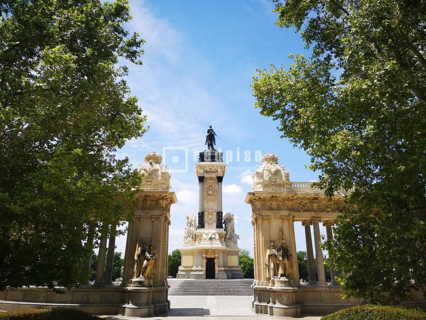 Exterior view of Flat for rent in Madrid  with Heating, Private garden and Parquet flooring