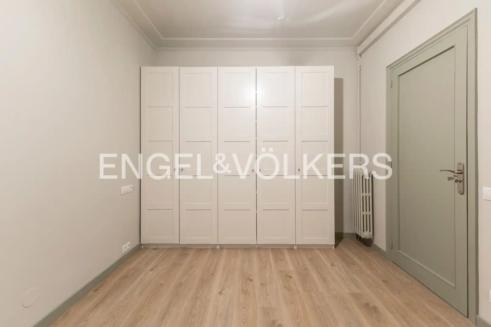 Schlafzimmer von Wohnung zum Verkauf in Barcelona mit Klimaanlage, Heizung und Parkett