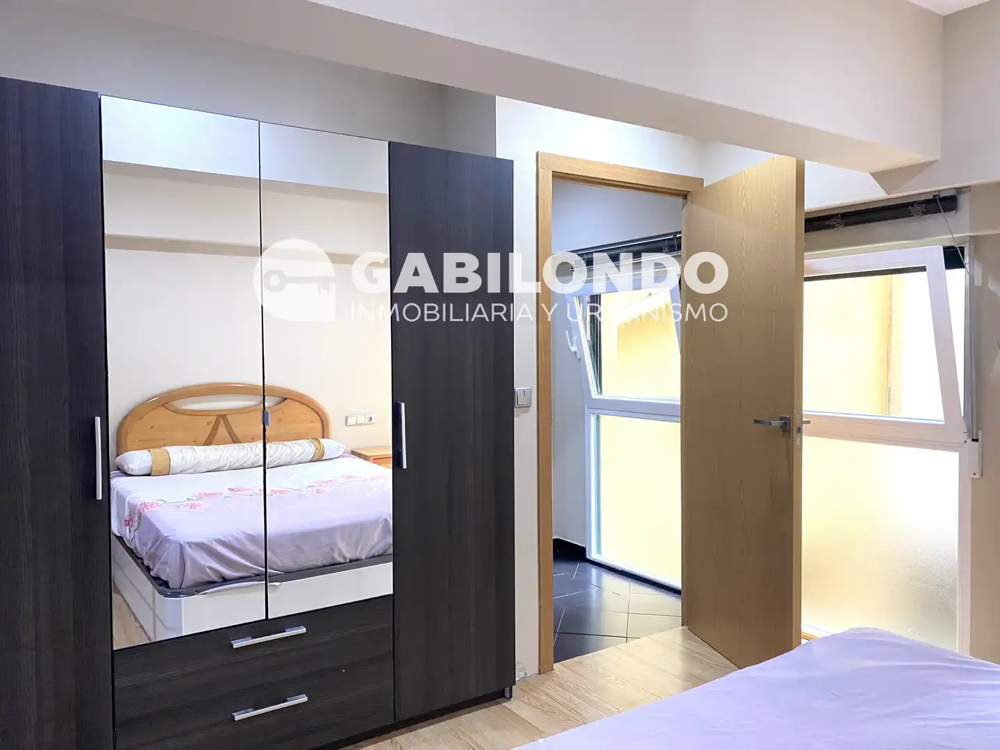 Habitación de Local en venta en Elgoibar con Calefacción, Amueblado y Internet