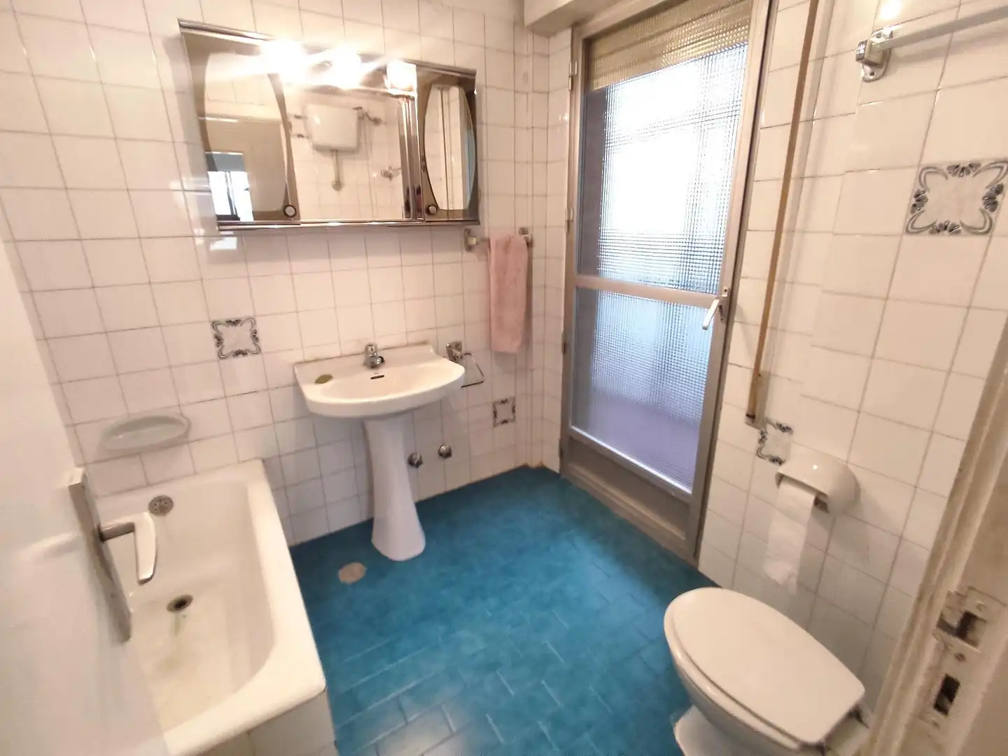 Bathroom of Flat for sale in Madrid  with Terrace