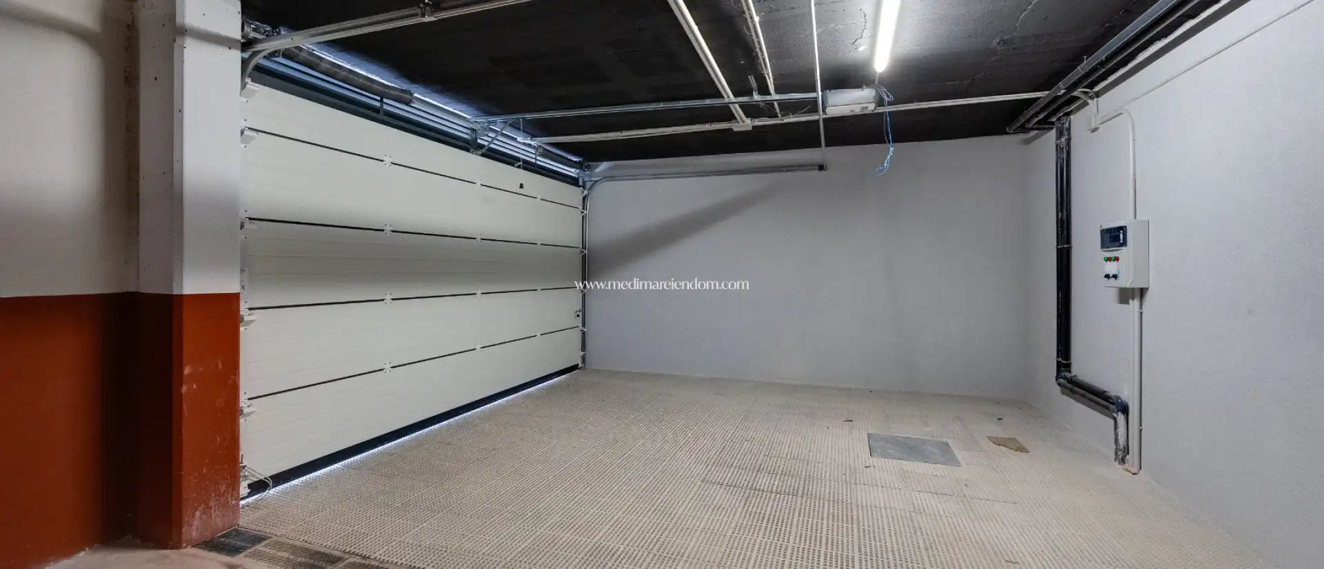 Parking of Flat for sale in Orihuela  with Air Conditioner, Heating and Private garden