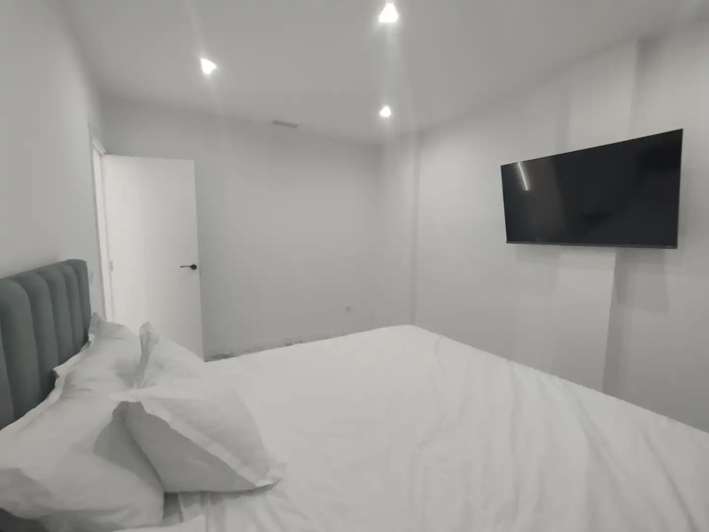 Dormitori de Planta baixa en venda en Alicante / Alacant amb Aire condicionat, Terrassa i Jacuzzi