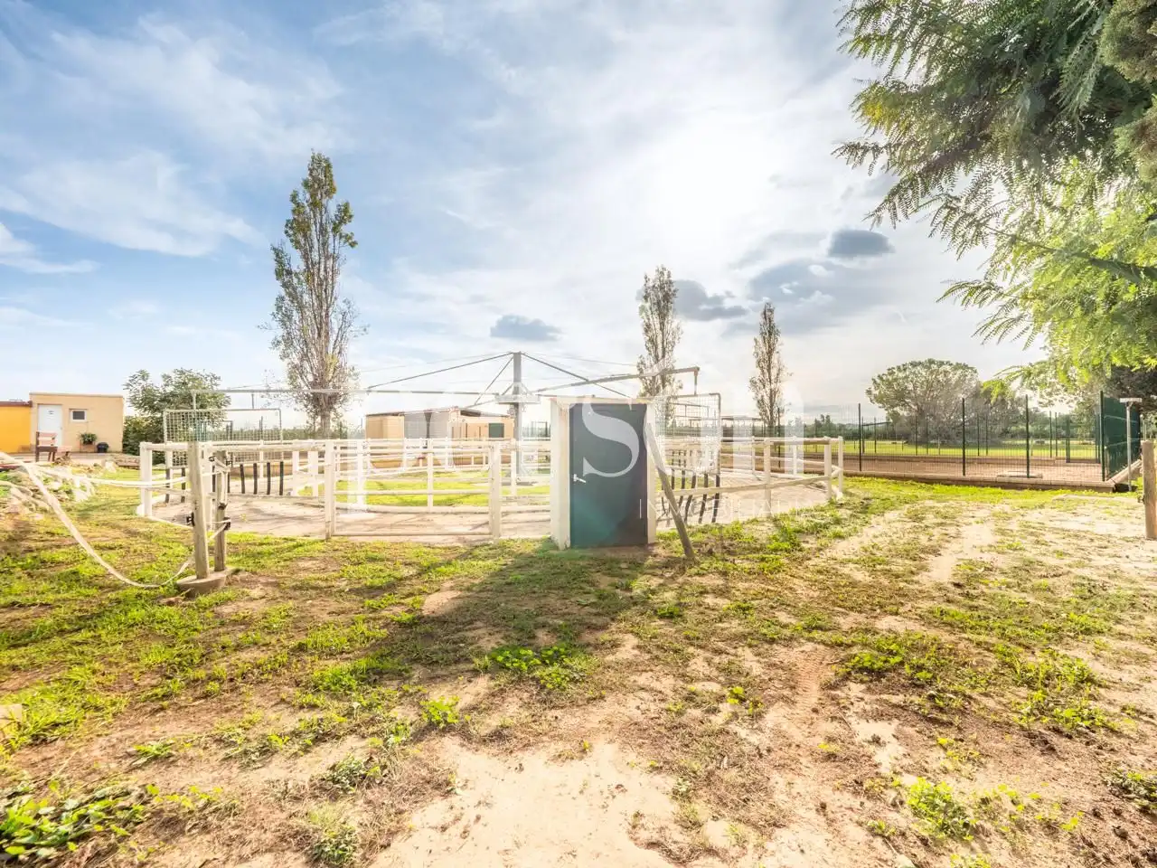 Vista exterior de Finca rústica en venda en Bétera amb Aire condicionat, Calefacció i Jardí privat