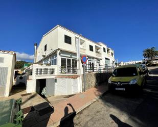 Vista exterior de Local en venda en Alaior amb Calefacció