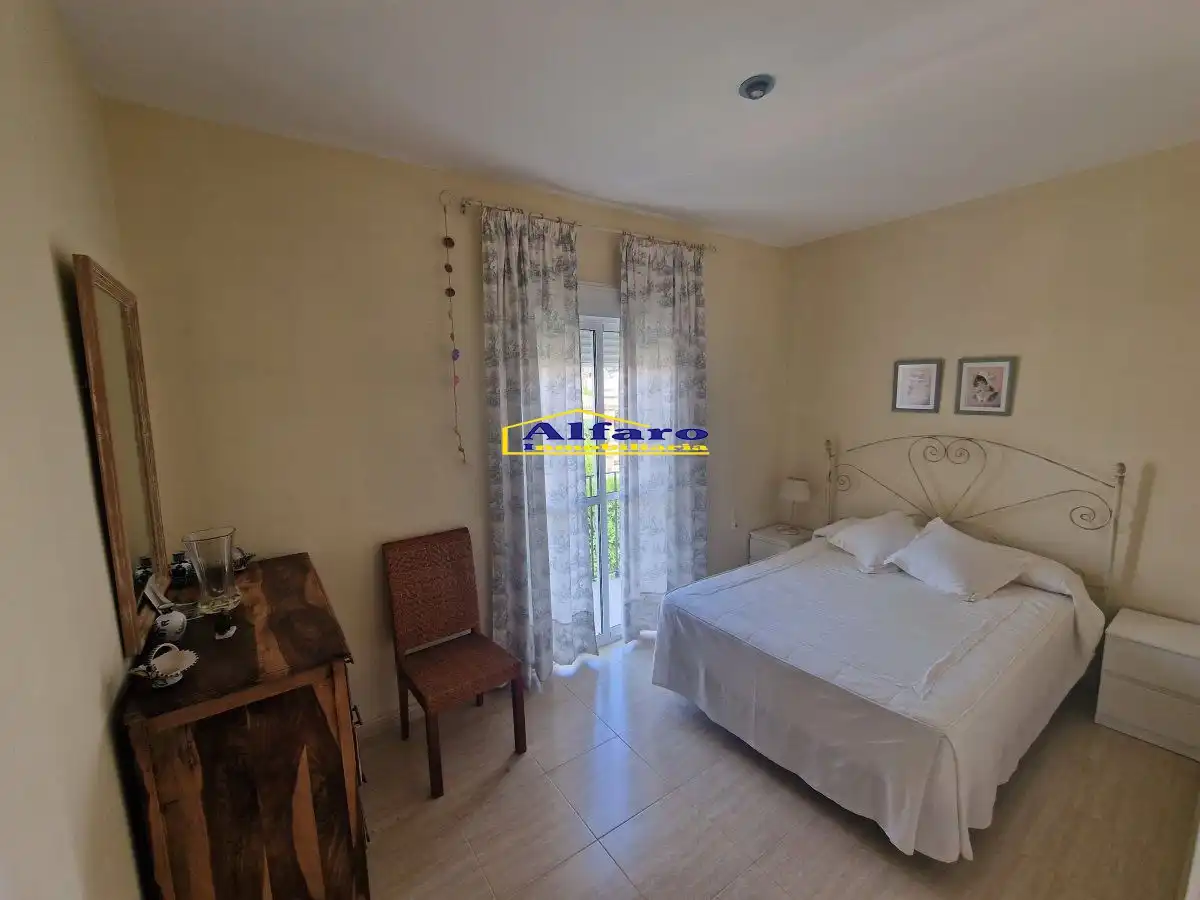 Dormitori de Casa o xalet en venda en Almonte amb Jardí privat, Terrassa i Traster