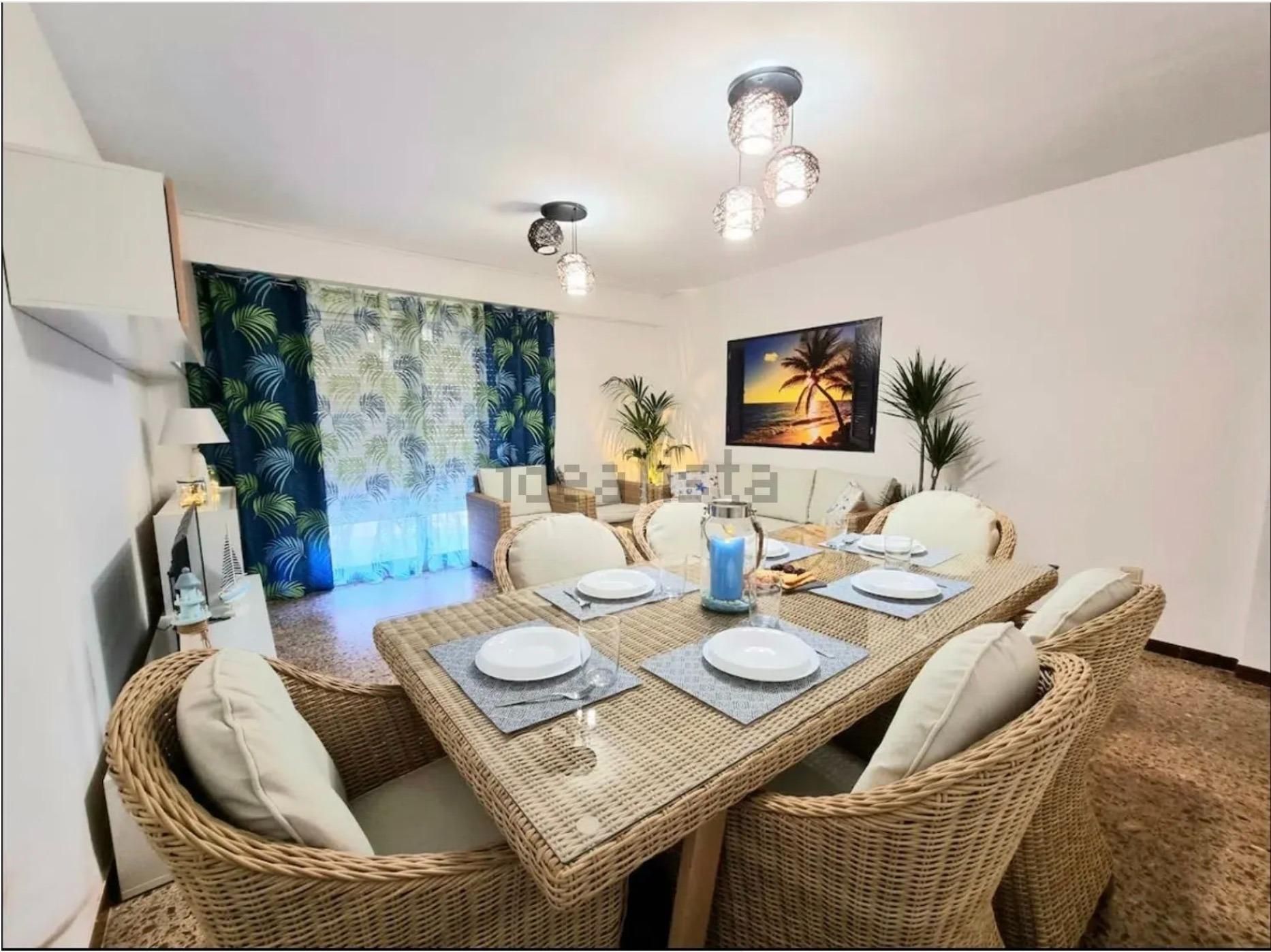 Menjador de Apartament en venda en Gandia amb Terrassa, Traster i Balcó