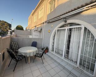 Terrassa de Casa adosada en venda en Torrevieja amb Aire condicionat, Jardí privat i Terrassa