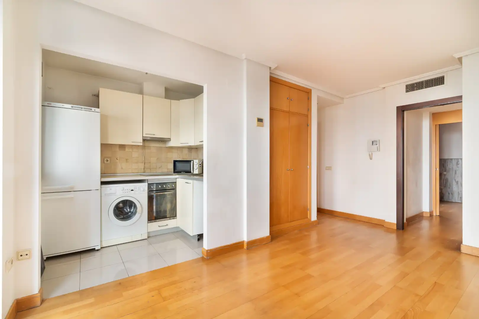 Cocina de Apartamento en venta en Madrid con Aire acondicionado, Calefacción y Trastero