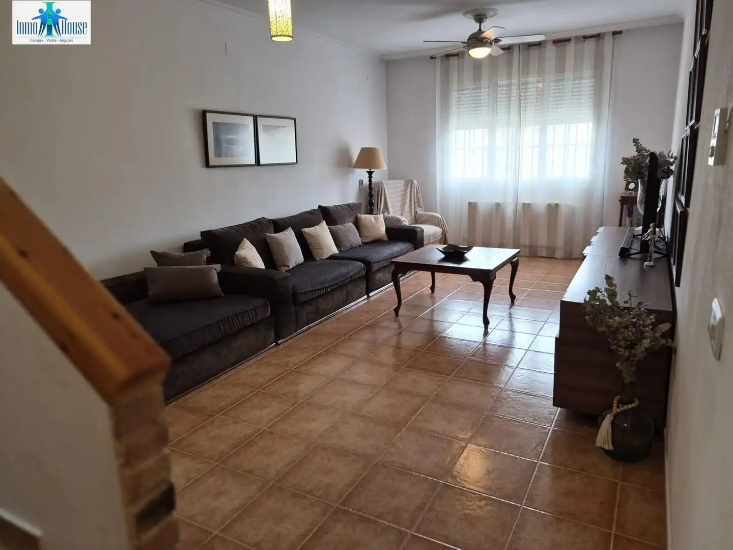 Sala d'estar de Casa o xalet en venda en Motilleja amb Aire condicionat, Jardí privat i Terrassa