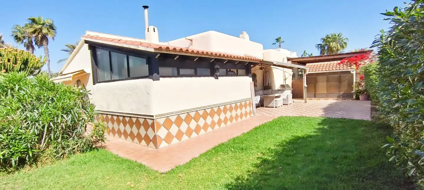Vista exterior de Casa o chalet en venta en Vera con Aire acondicionado, Jardín privado y Terraza