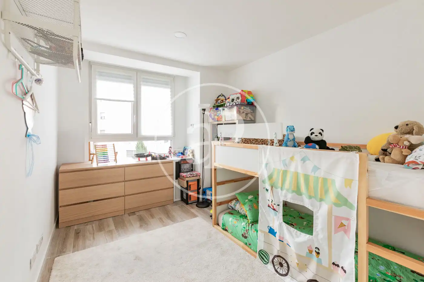 Dormitori de Loft en venda en San Sebastián de los Reyes amb Aire condicionat, Calefacció i Jardí privat