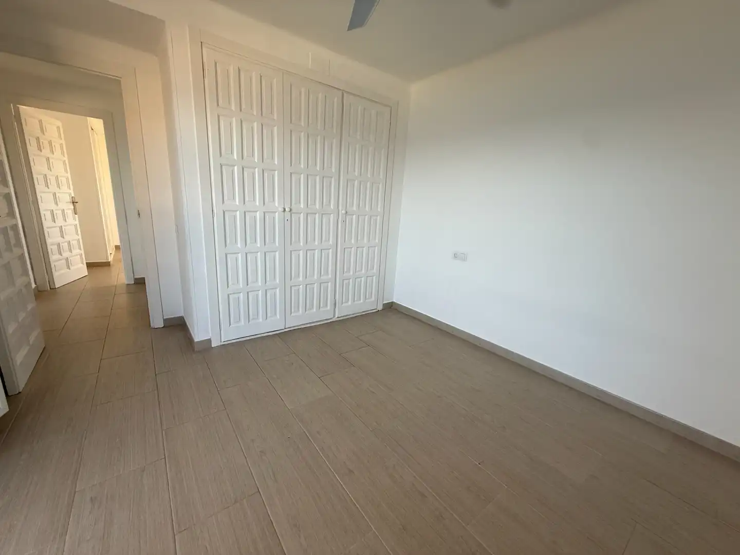 Bedroom of Flat for sale in Torredembarra  with Air Conditioner, Heating and Parquet flooring
