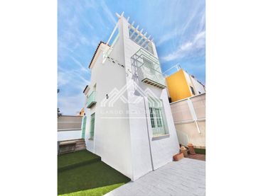 Casa a schiera in vendita a Calle Fernando Quiñones