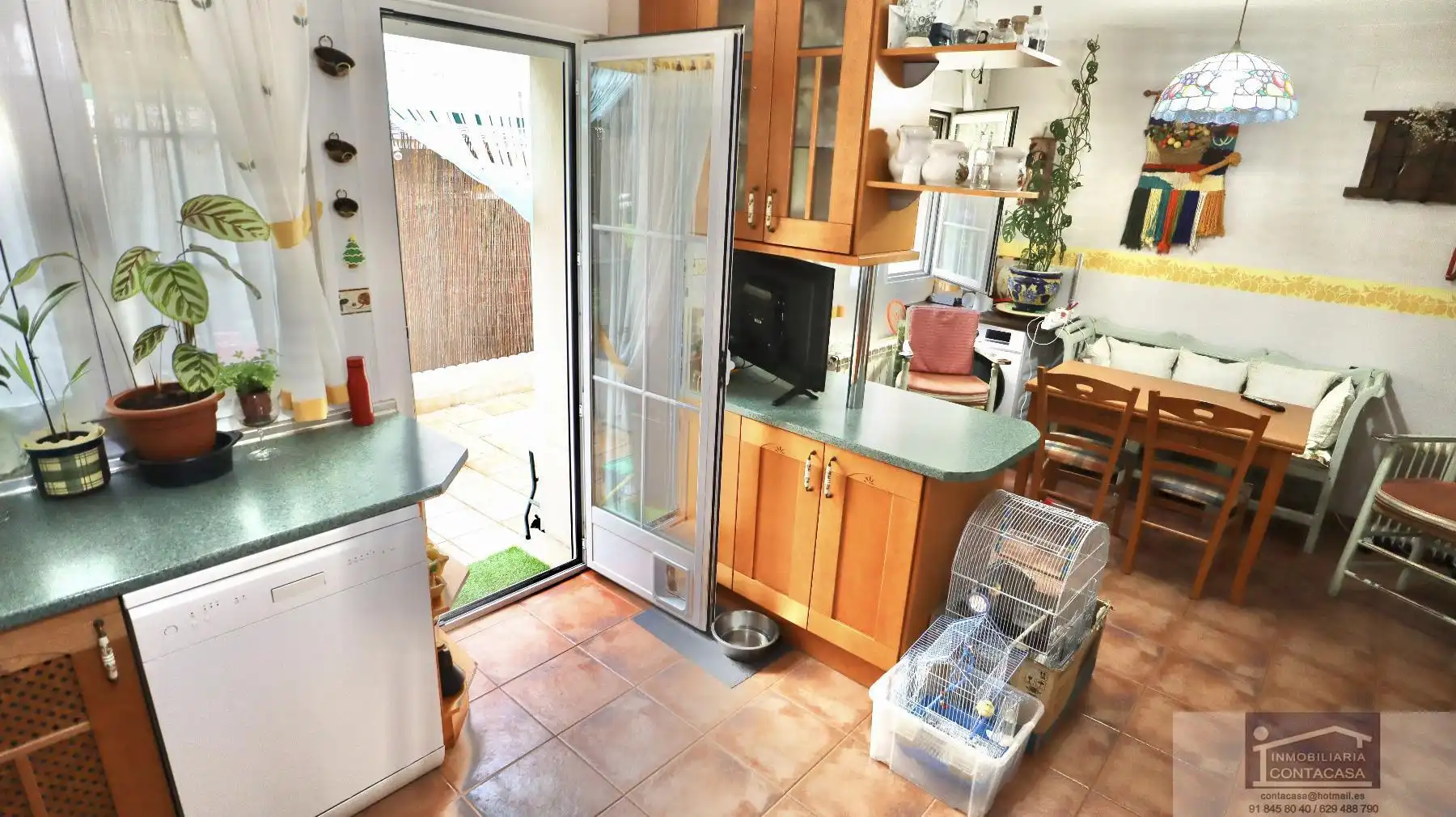 Cuina de Casa o xalet en venda en Miraflores de la Sierra amb Calefacció, Terrassa i Traster