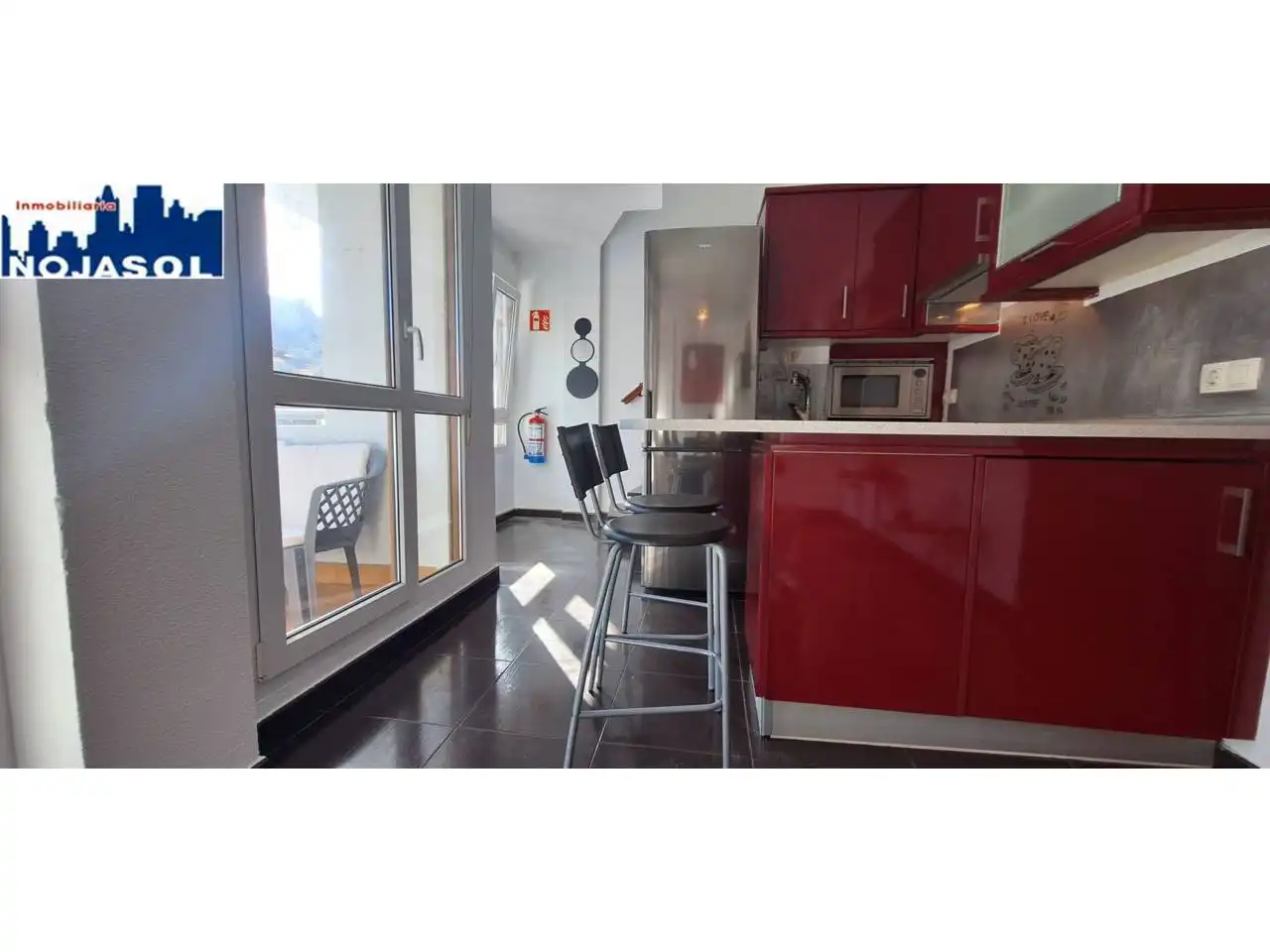 Cuina de Apartament de lloguer en Noja amb Calefacció, Terrassa i Moblat