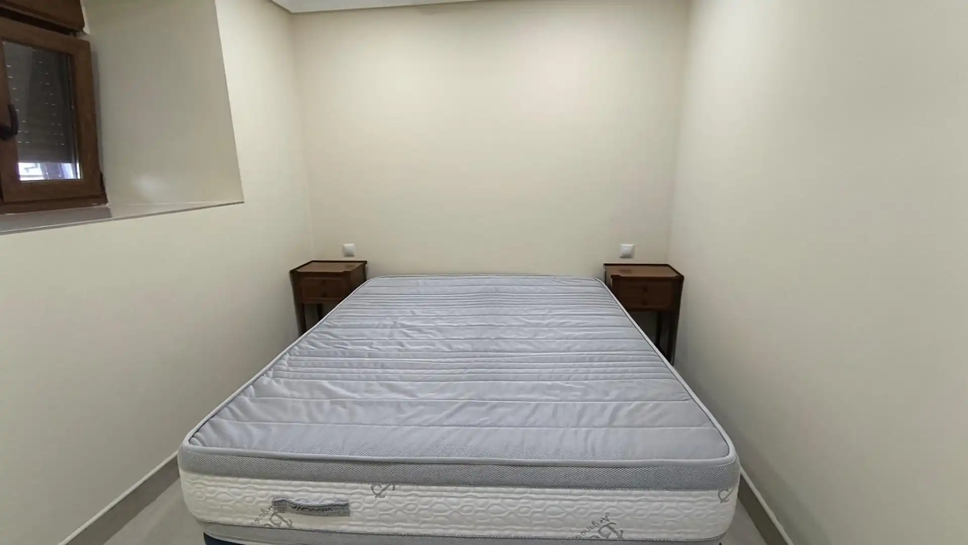 Schlafzimmer von Wohnung zum Verkauf in Basauri  mit Heizung