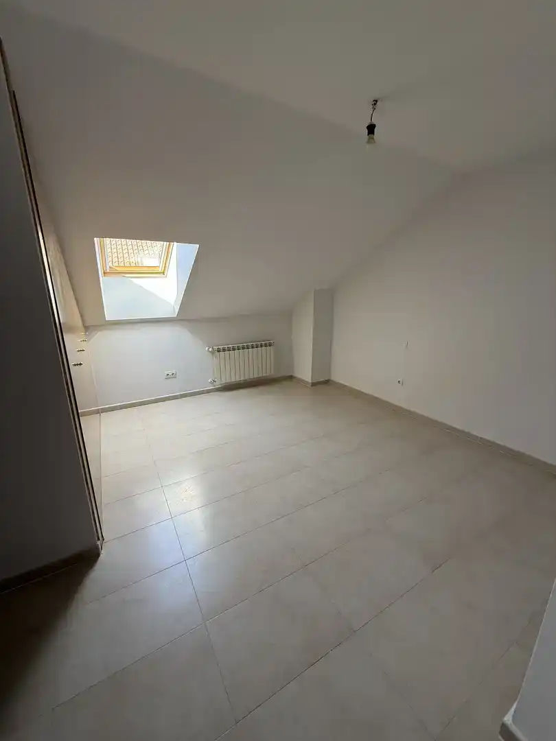 Flat for sale in Valdemoro  with Air Conditioner and Balcony