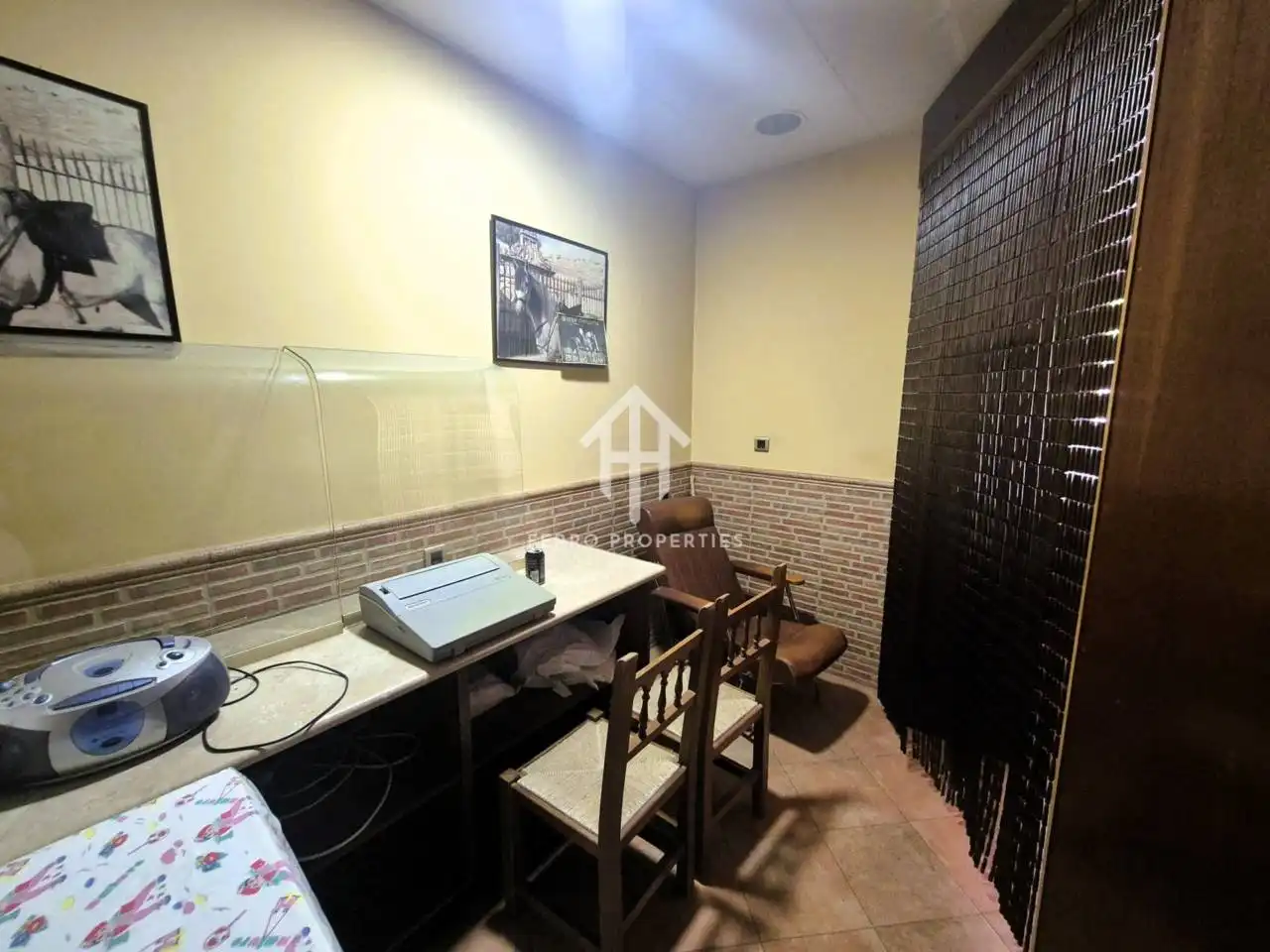 Local en venta en Loja con Aire acondicionado