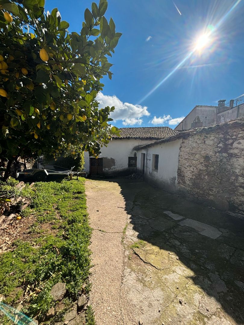 Exterior view of House or chalet for sale in Santa María del Tiétar
